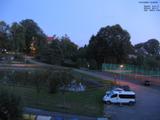19 : 48