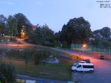 19 : 52