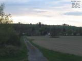 19 : 04