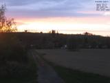 19 : 56