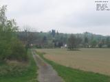 09 : 36