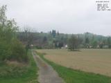 09 : 44
