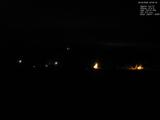 23 : 00