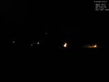 03 : 04