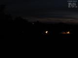 23 : 04