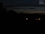 23 : 04