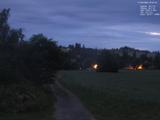 22 : 04