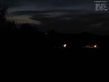 21 : 04