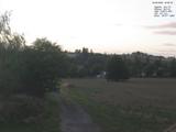 19 : 00