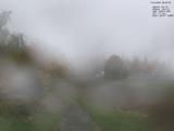 09 : 40