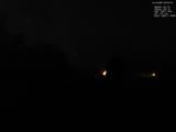 22 : 00