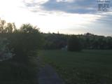 19 : 48