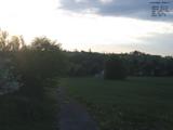 19 : 52