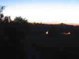 22 : 00
