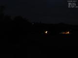 03 : 32