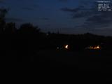 03 : 32