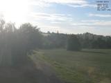 19 : 48