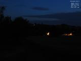 03 : 32