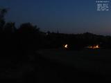 03 : 32