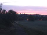 22 : 00