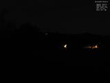 23 : 04