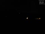 03 : 00