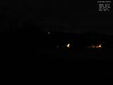 22 : 00