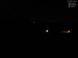 03 : 00
