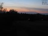 19 : 56