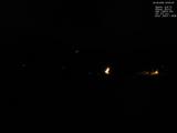22 : 00