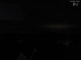 03 : 08