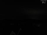02 : 04
