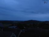 04 : 32