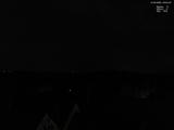 23 : 04