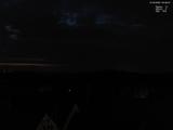 03 : 32