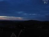 04 : 00