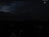 03 : 32