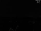 03 : 00