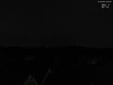 23 : 00