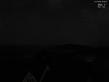 03 : 00