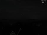 03 : 08