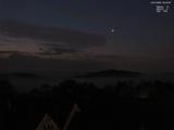 03 : 44