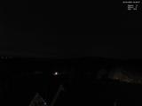 04 : 00