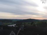 07 : 00