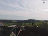 09 : 30