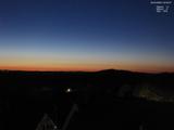 04 : 30