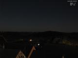 02 : 00