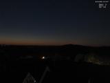04 : 10
