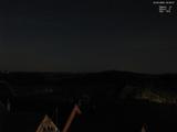 03 : 00