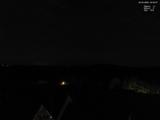 03 : 00